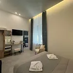J & R Penzion 3*